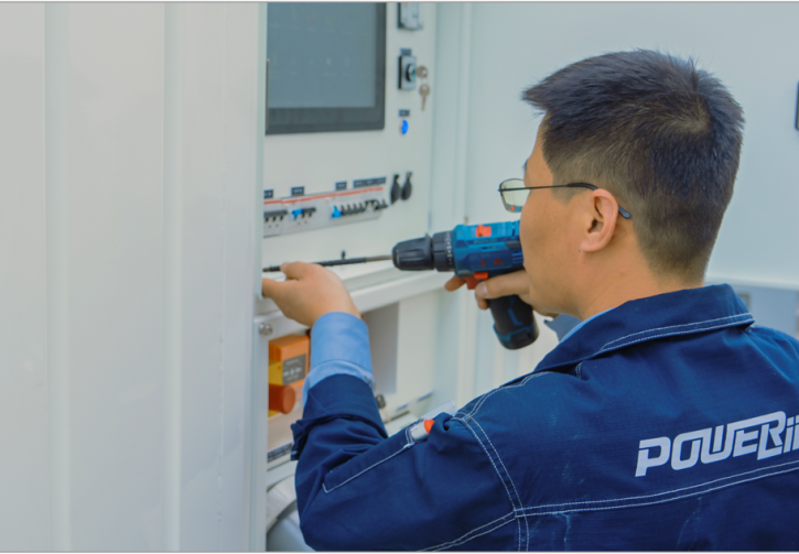 LEADING THE INDUSTRY DEVELOPMENT